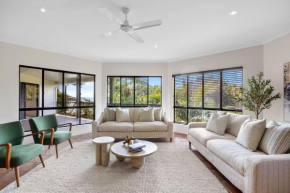 Tranquil 4-Bed Retreat Close to Beach & Ocean View